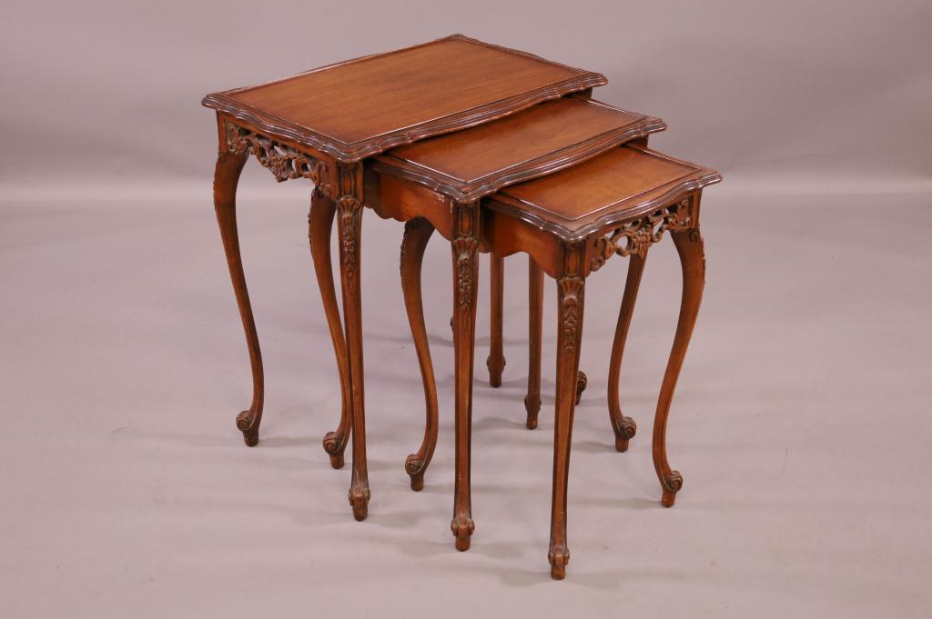 SET OF 3 1930'S CARVED FRENCH STYLE NESTING TABLES (1 of 3)