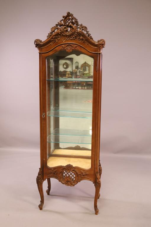 1930'S CARVED FRENCH STYLE 1 DOOR CURIO CABINET (1 of 3)