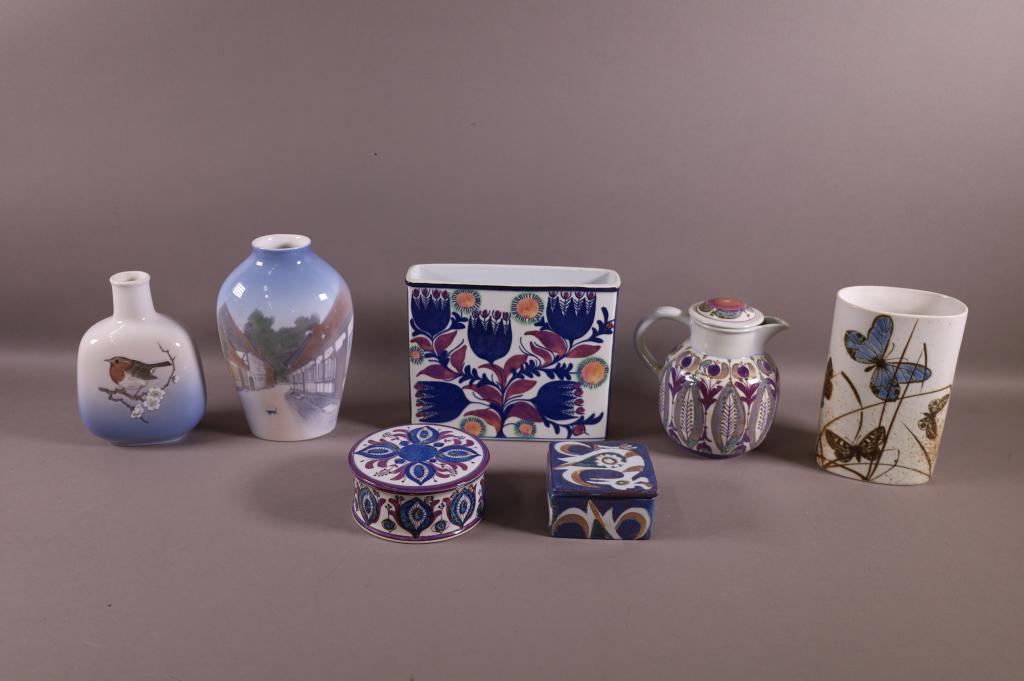 7 PIECES OF DANISH PORCELAIN (1 of 3)