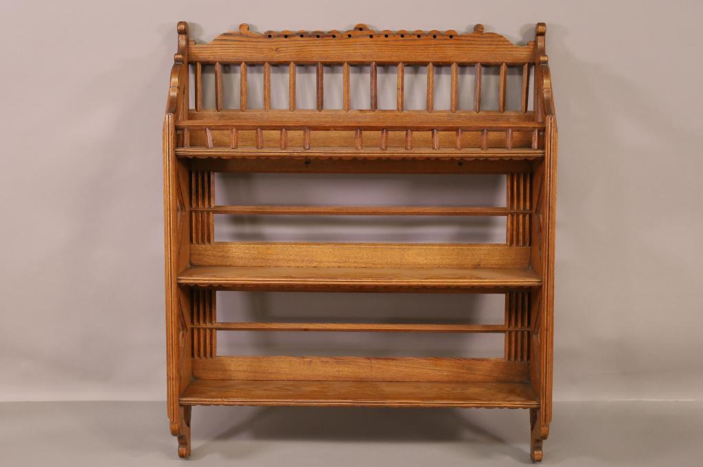 LARGE VICTORIAN OAK WALL SHELF (1 of 2)