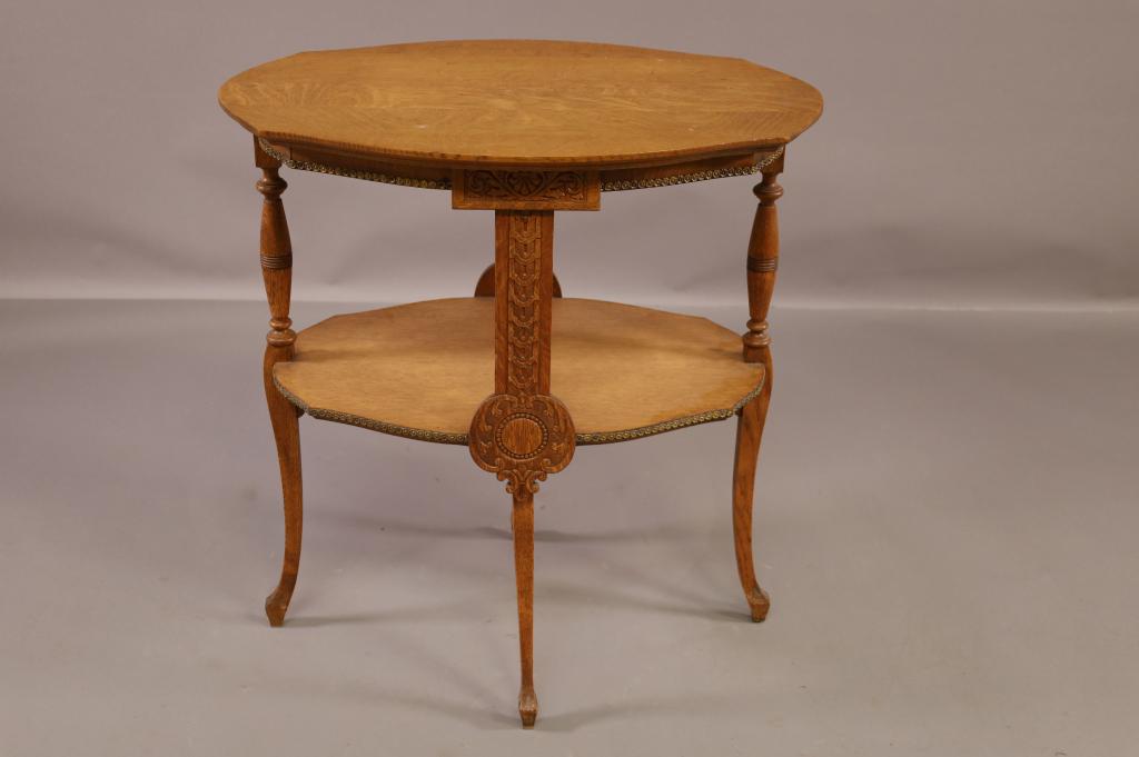 1900'S FANCY AM. OAK LAMP TABLE (1 of 3)