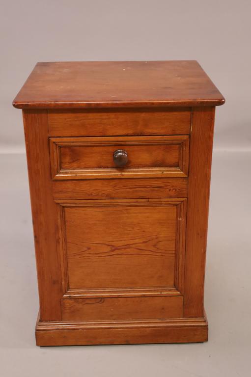 ANTIQUE PINE SINGLE DRAWER SIDE CABINET (1 of 3)
