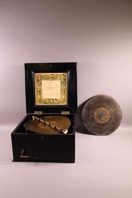SYMPHONION DISC MUSIC BOX (1 of 4)