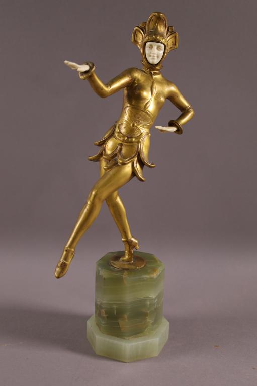ART DECO BRONZE STATUE (1 of 4)