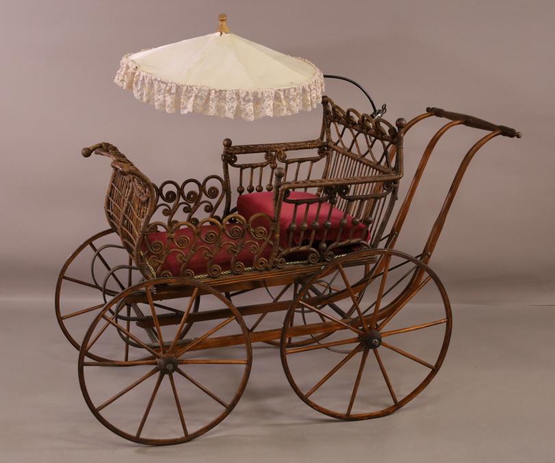 ANTIQUE BABY BUGGY (1 of 3)