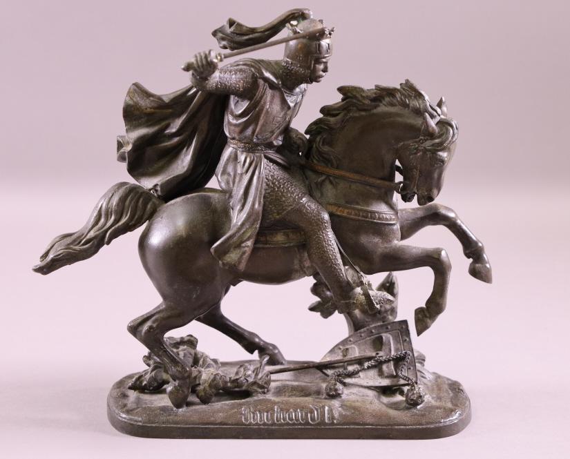 ANTIQUE SPELTER KING RICHARD STATUE (1 of 2)