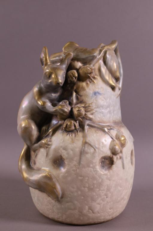 AMPHORA SQUIRREL VASE (1 of 3)