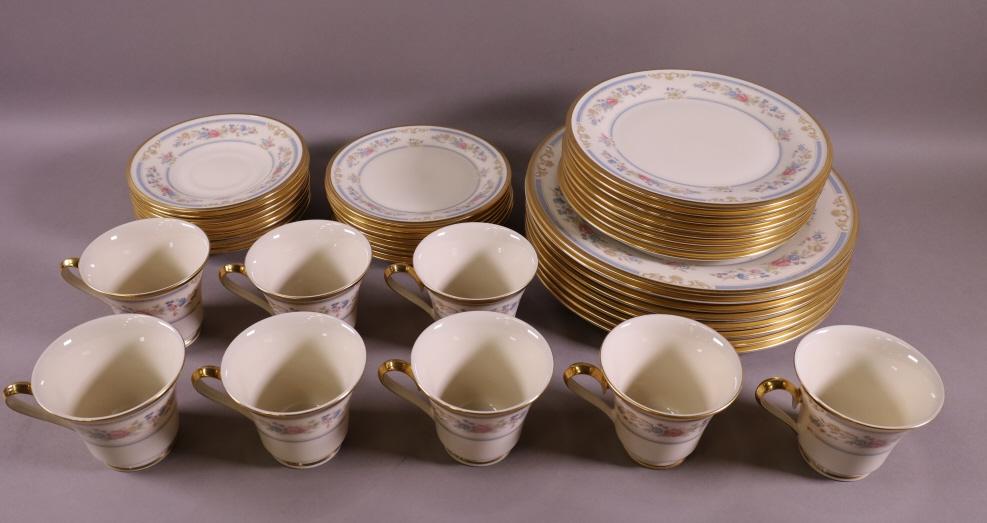 32 PC. LENOX RALEIGH CHINA SET (1 of 4)