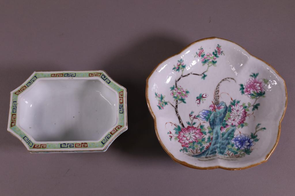 TWO PIECES OF CHINESE PORCELAIN (1 of 5)