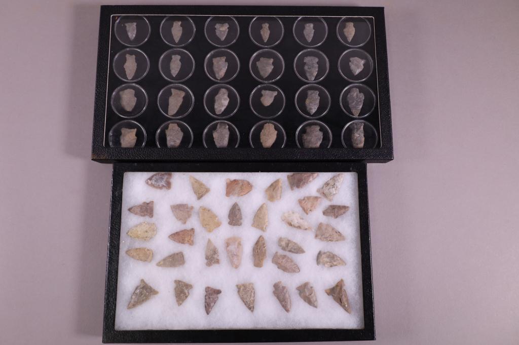 COLLECTION OF ARROWHEADS (1 of 3)