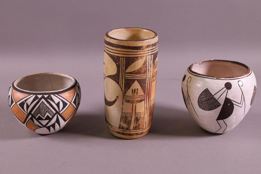 THREE PIECES OF NATIVE AMERICAN POTTERY (1 of 5)