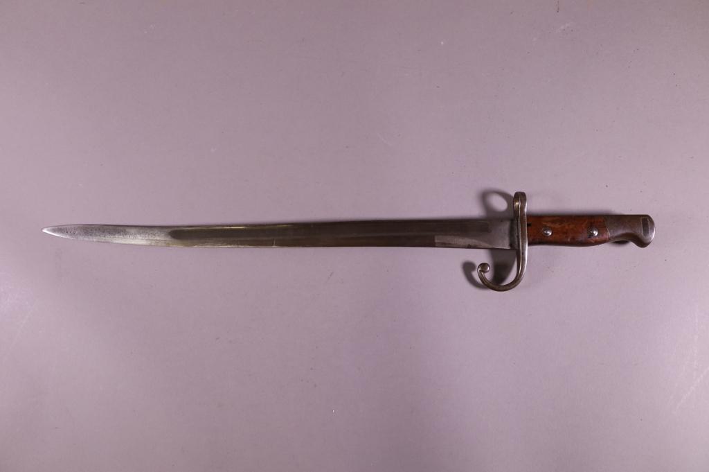 WWII GERMAN BAYONET (1 of 5)