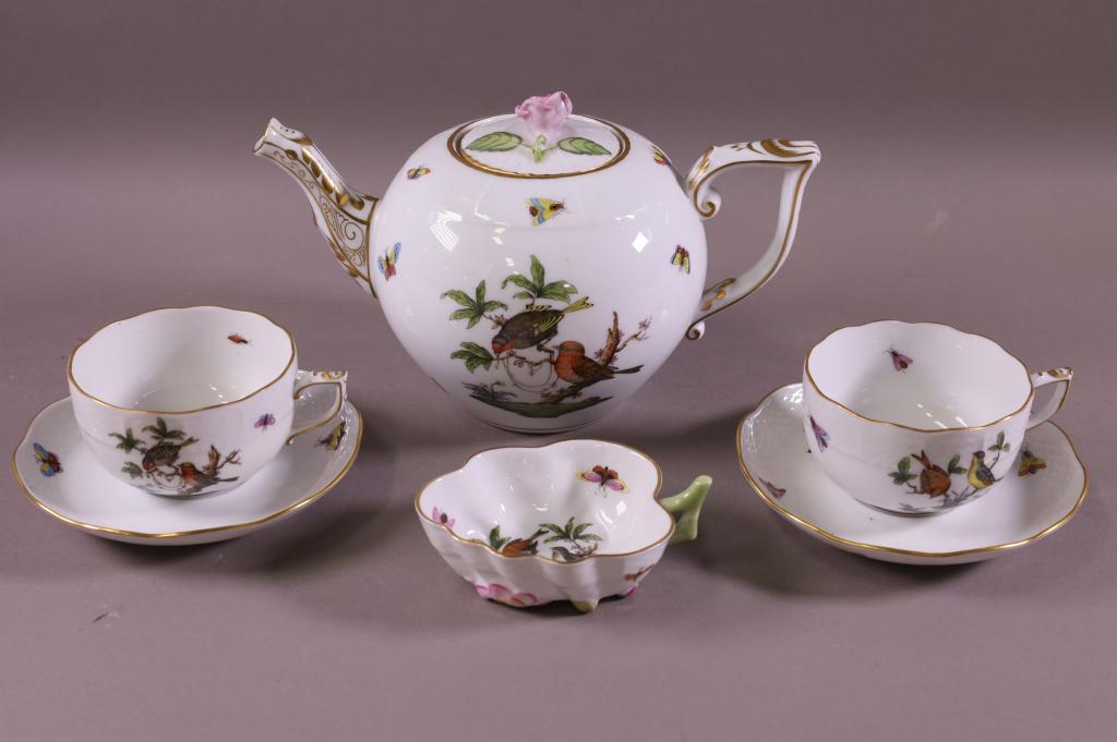 SIX PIECE HEREND PORCELAIN TEA SET (1 of 7)