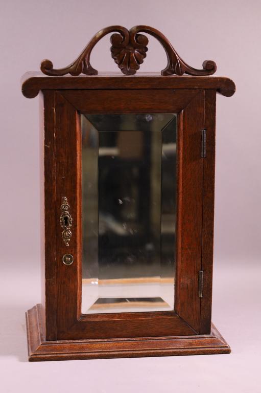 ANTIQUE OAK HANGING CABINET (1 of 4)