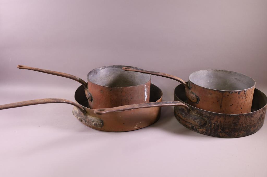 FOUR ANTIQUE COPPER POTS (1 of 10)