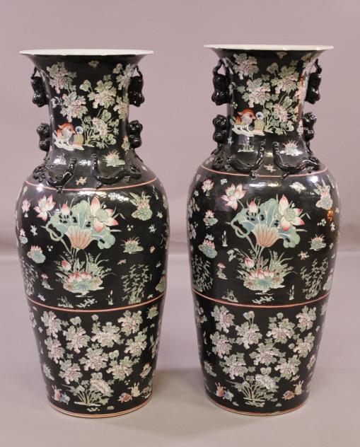 PAIR OF LARGE CHINESE PORCELAIN FLOOR VASES (1 of 7)