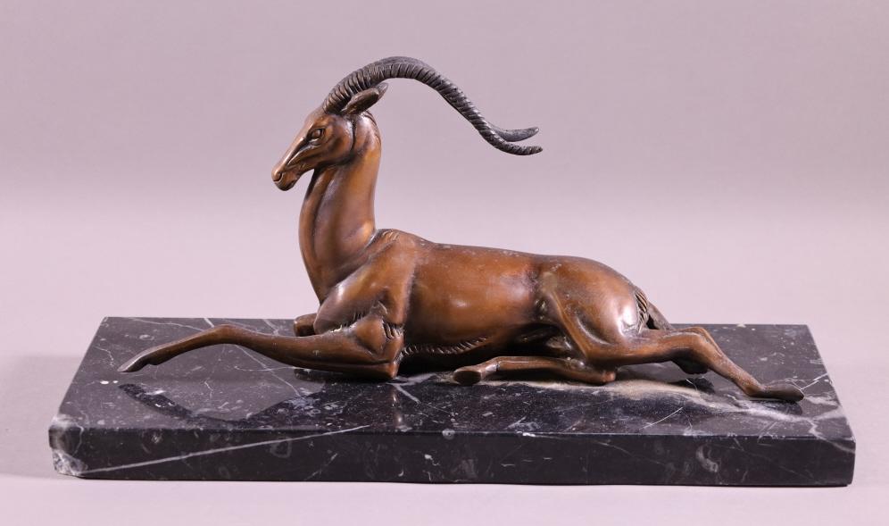 ART DECO SPELTER ANTELOPE STATUE (1 of 3)