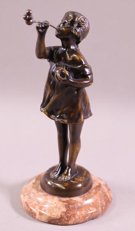 BRONZE LITTLE GIRL STATUE (1 of 2)