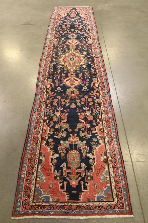 APPROX 13' 3" x 2' 10" HANDMADE WOOL RUG (1 of 5)