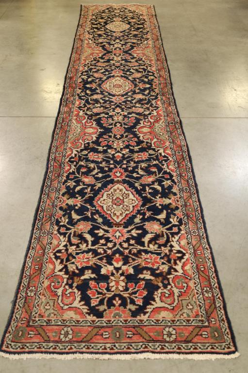 APPROX 15' 10" x 2' 11" HANDMADE WOOL RUG (1 of 5)