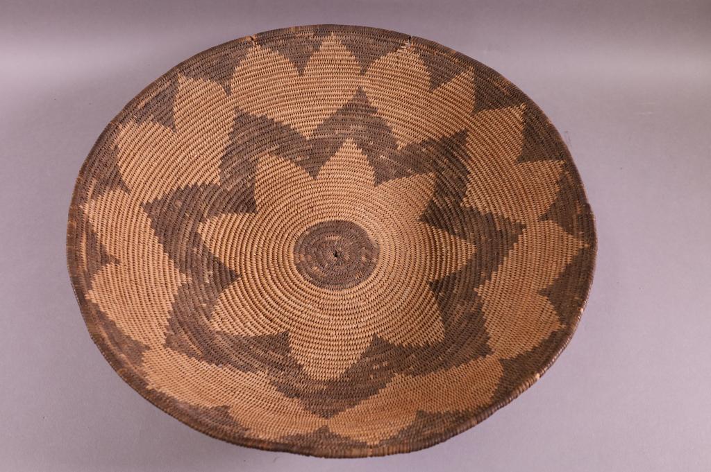 NATIVE AMERICAN HAND WOVEN BASKET (1 of 7)