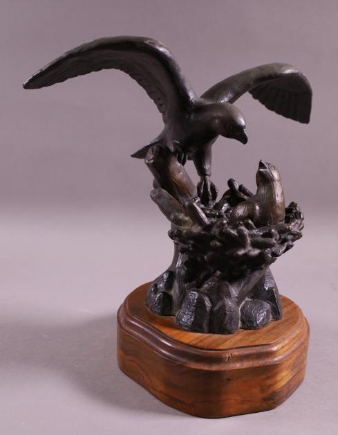 BRONZE EAGLE FIGURE ON WOOD BASE (1 of 3)