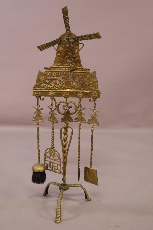 ENGLISH BRASS FIREPLACE TOOL SET (1 of 3)