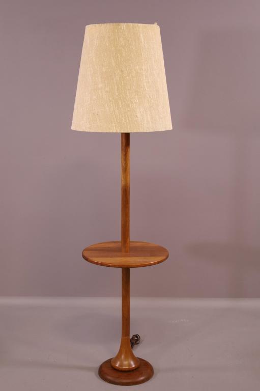 MID CENTURY MODERN FLOOR LAMP (1 of 2)
