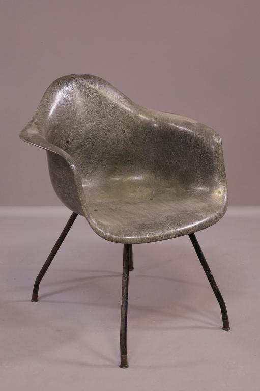 ROPE EDGE EAMES SHELL CHAIR (1 of 5)