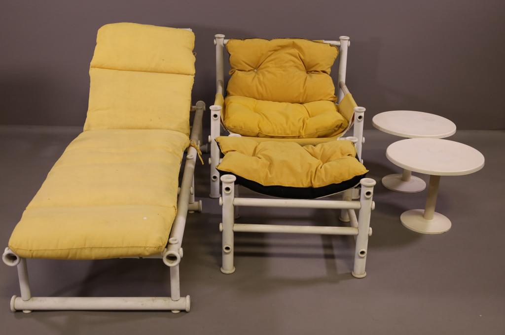 JERRY JOHNSON IDYLLWILD PATIO SET (1 of 4)