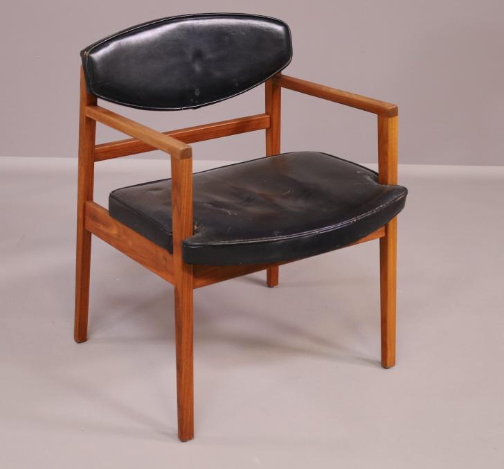 GEORGE NELSON FOR HERMAN MILLER ARMCHAIR (1 of 4)