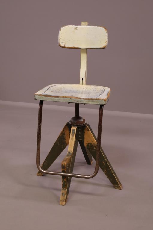 INDUSTRIAL STOOL (1 of 3)