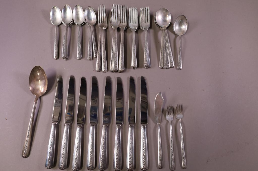 TOWLE RAMBLER ROSE STERLING FLATWARE SET (1 of 7)