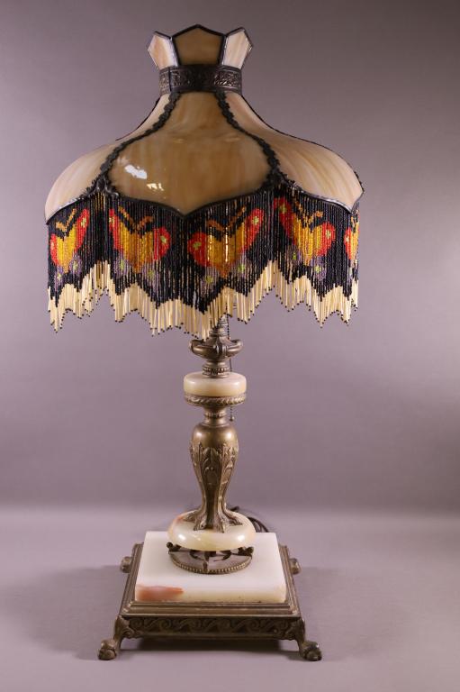 SLAG GLASS TABLE LAMP (1 of 2)