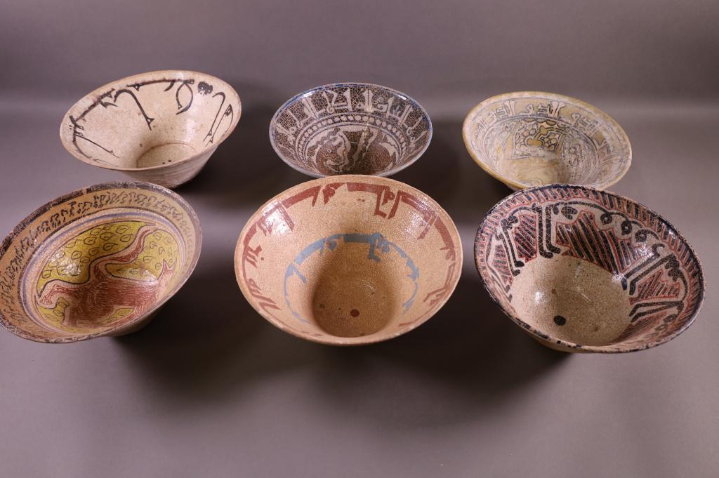 6 ISLAMIC SAFAVID SULTANABAD STYLE BOWLS (1 of 5)