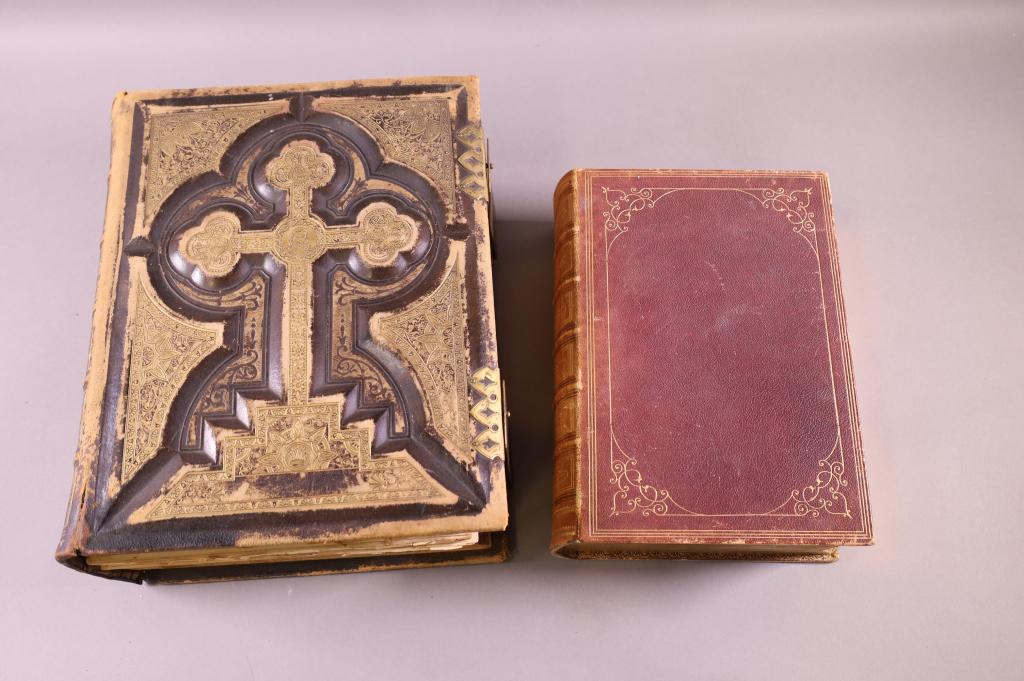 TWO ANTIQUE BIBLES (1 of 6)