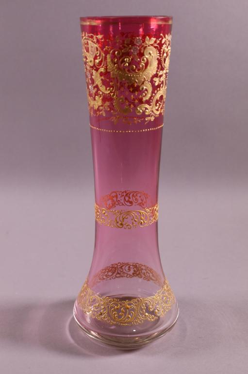 BOHEMIAN CRANBERRY GLASS VASE (1 of 3)