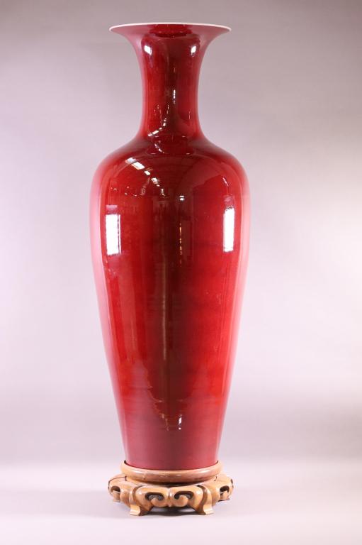 LARGE CHINESE PORCELAIN FLOOR VASE (1 of 5)