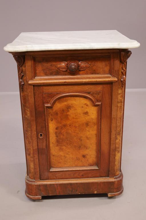 VICTORIAN WALNUT MARBLE TOP NIGHTSTAND (1 of 5)