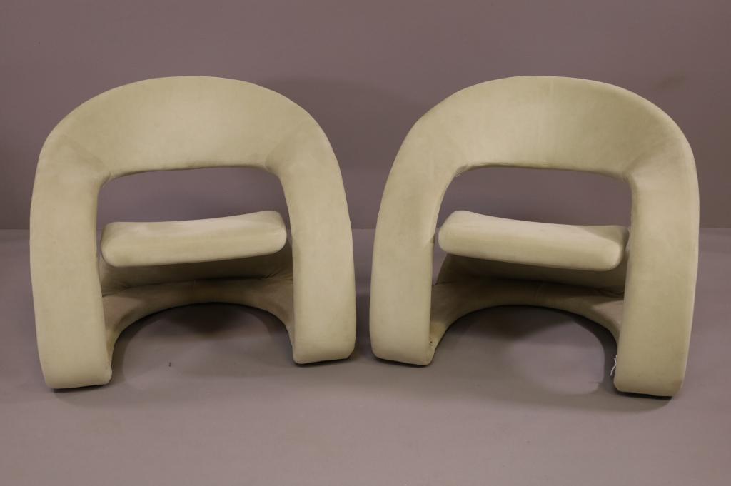 PAIR OF JAYMAR TONGUE CHAIRS (1 of 4)