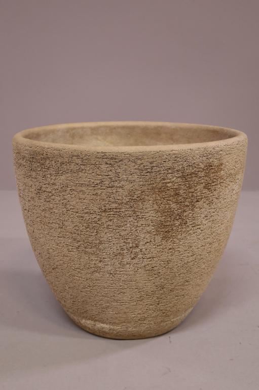 STAN BITTERS POTTERY PLANTER (1 of 3)