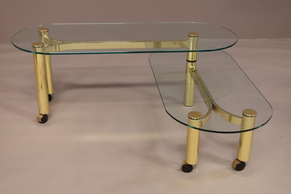 DESIGN INSTITUTE OF AMERICA SWIVEL COFFEE TABLE (1 of 4)