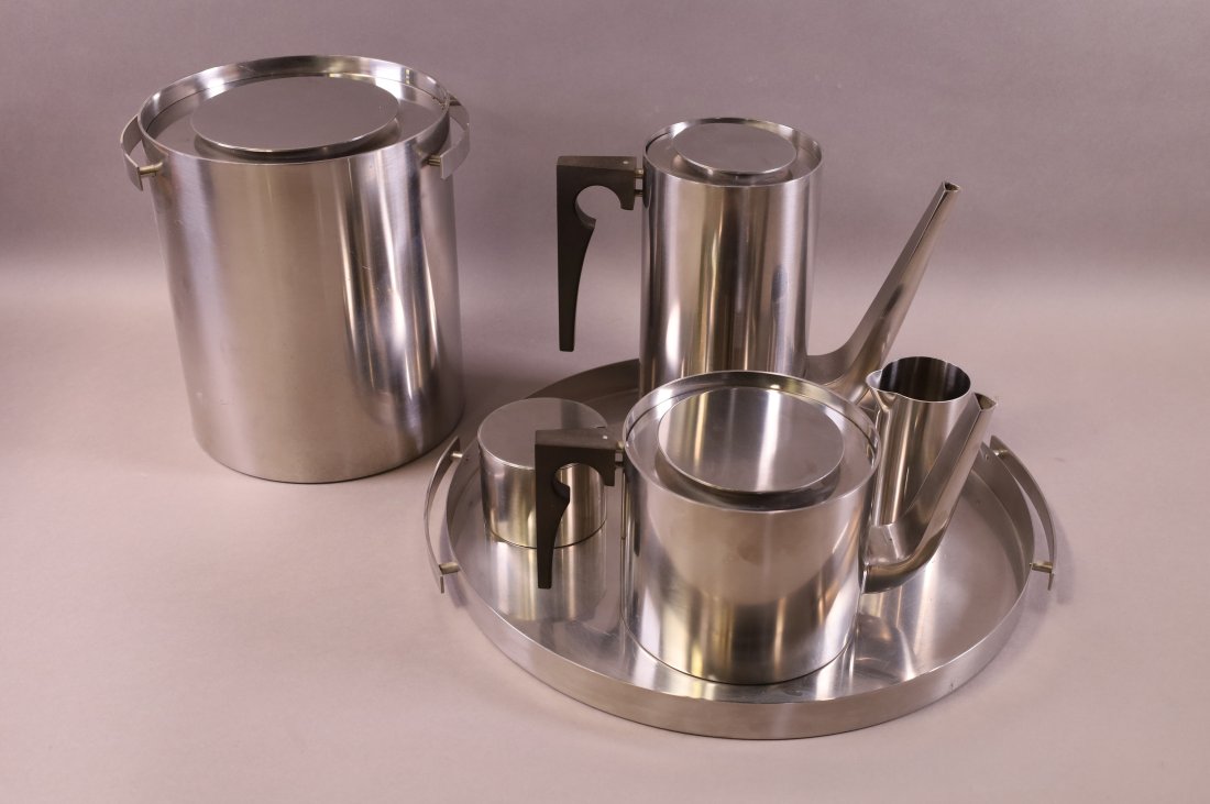 SIX PIECE ARNE JACOBSEN BAR SET (1 of 5)