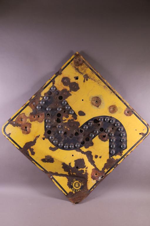 ASIS AUTO CLUB PORCELAIN CURVE CAT EYE SIGN (1 of 3)