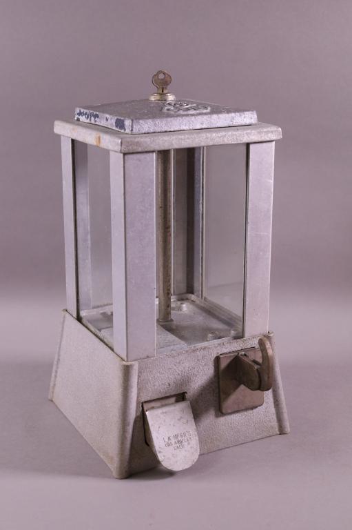 5 CENT SUN GUMBALL CANDY MACHINE (1 of 4)