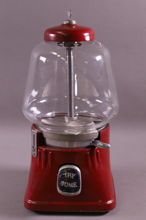 ANTIQUE 5 CENT GUMBALL CANDY MACHINE (1 of 3)