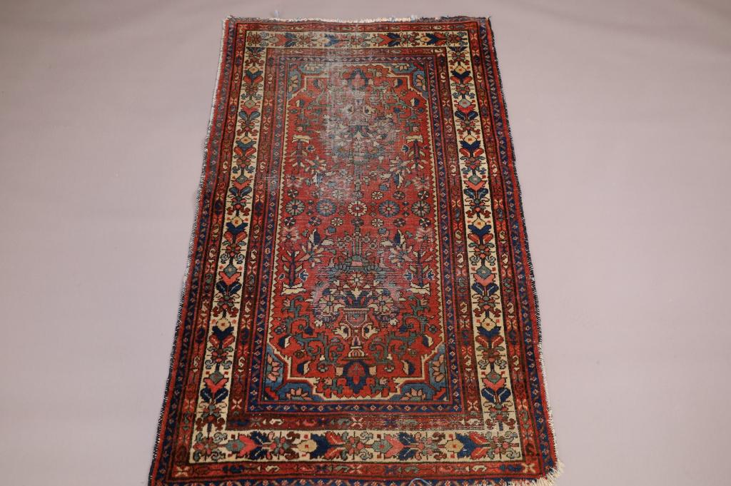 APPROX 5' 1" x 3' 2" HANDMADE WOOL RUG (1 of 4)