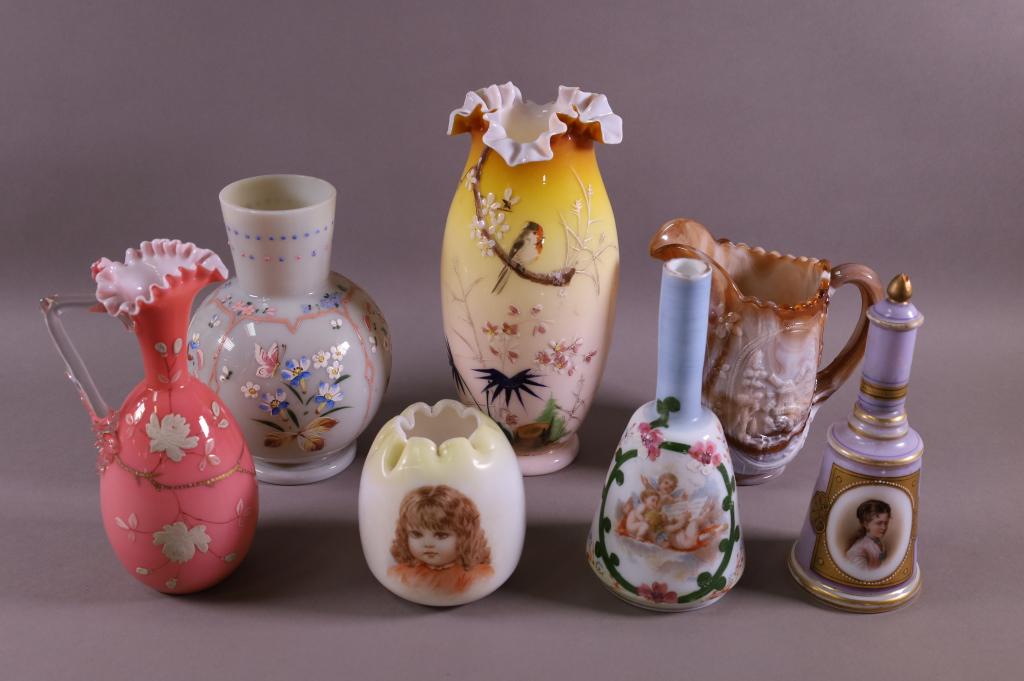 GROUPING OF VICTORIAN GLASS (1 of 4)
