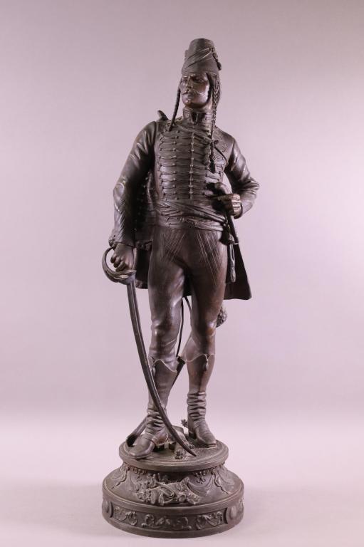 ANTIQUE SPELTER SOLDIER STATUE (1 of 4)