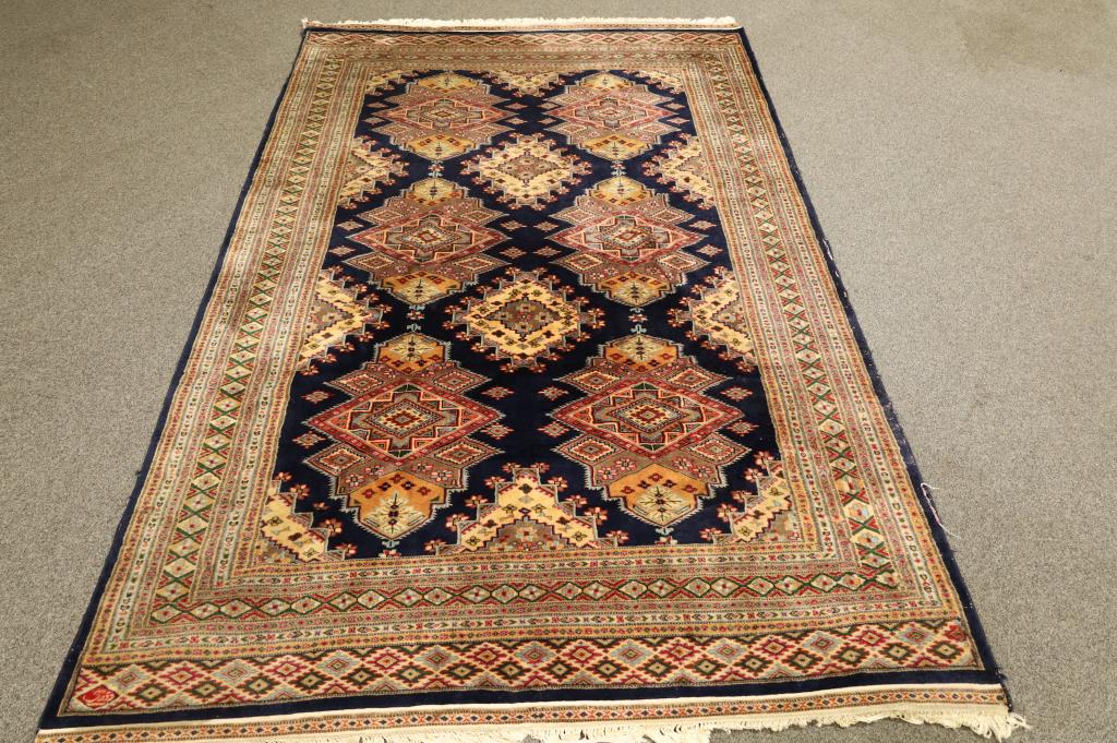 APPROX 9' 4" x 6' 3" HANDMADE WOOL RUG (1 of 7)
